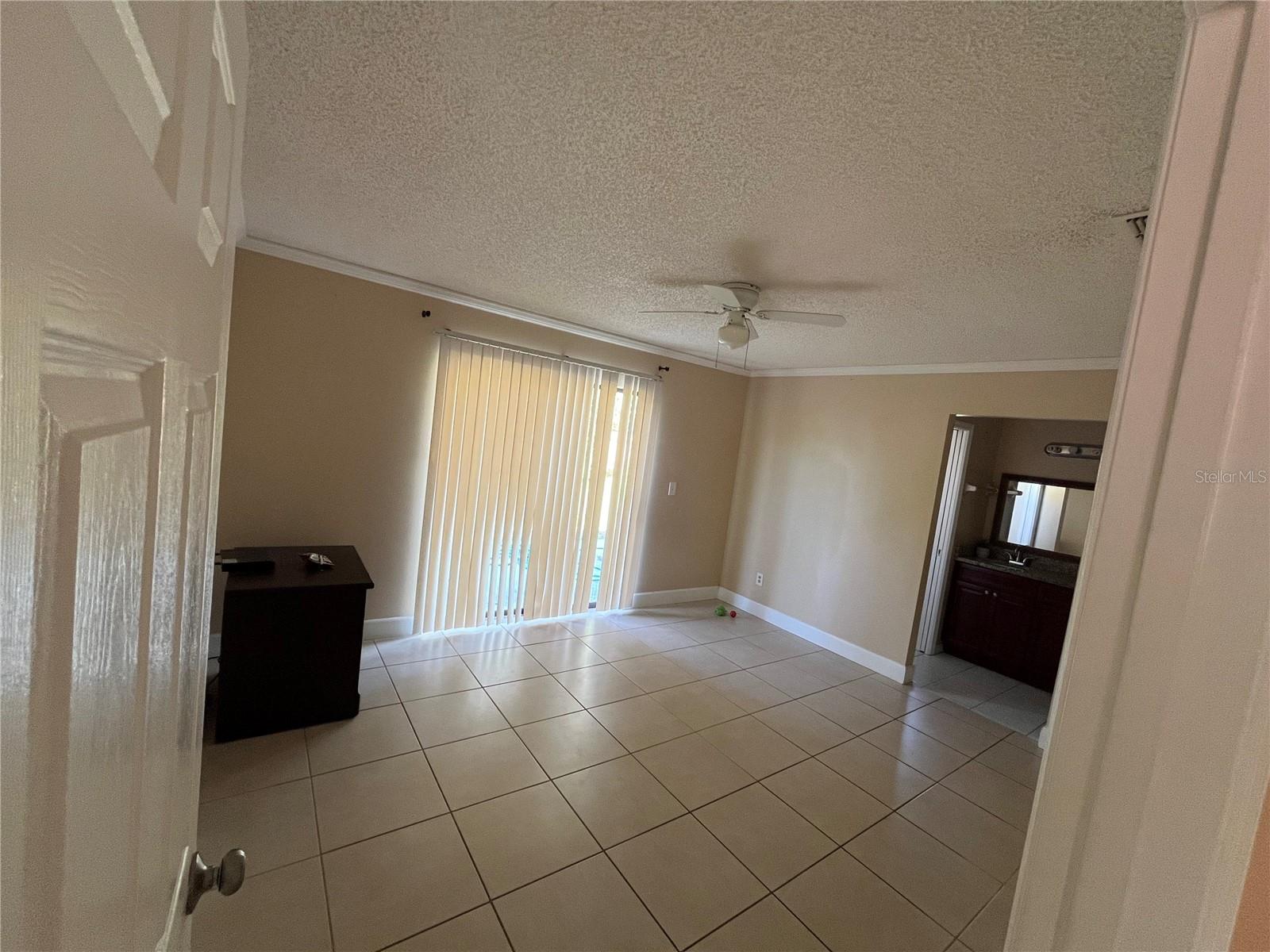 Image 24 of 36 For 1806 Peakview Court