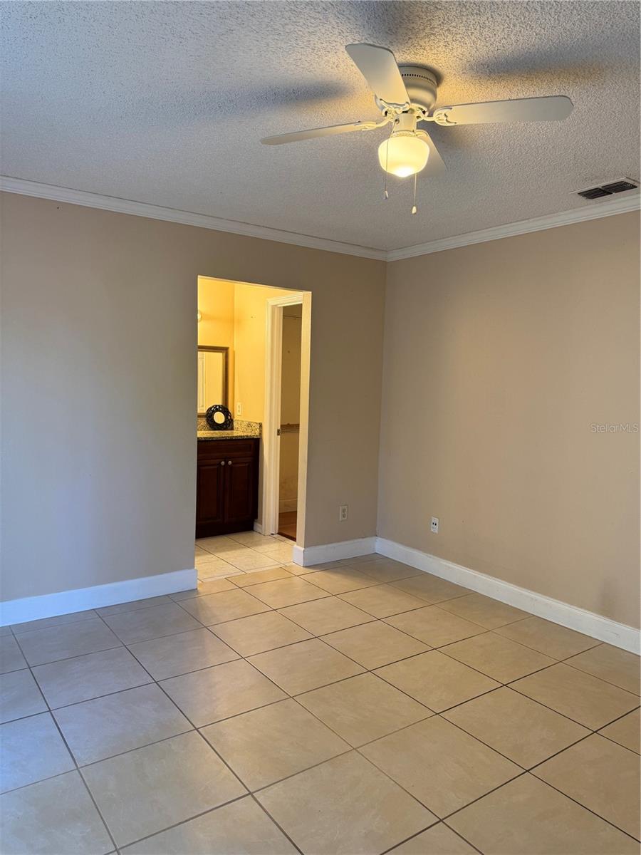 Image 29 of 36 For 1806 Peakview Court