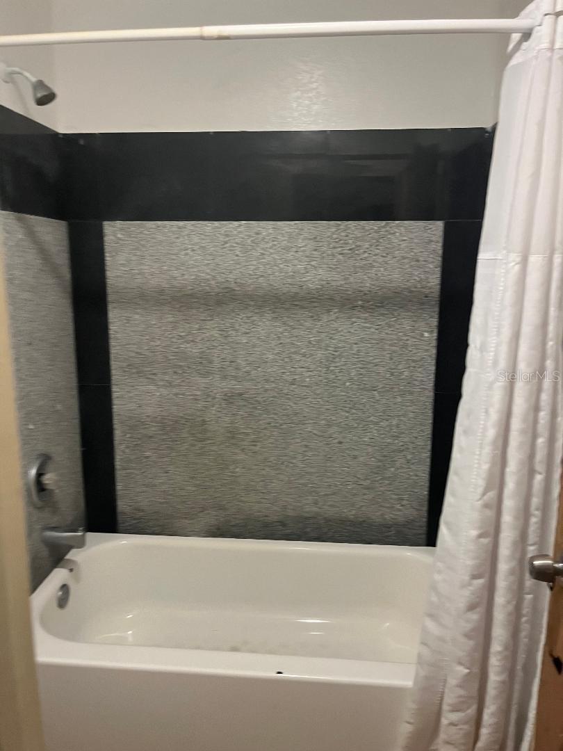 Image 11 of 13 For 8421 Orange Blossom Trail 254