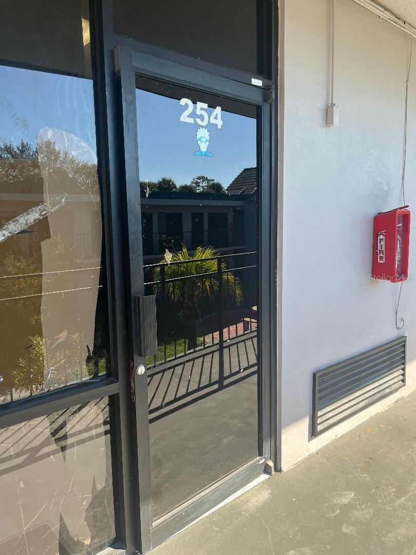 Image 3 of 13 For 8421 Orange Blossom Trail 254