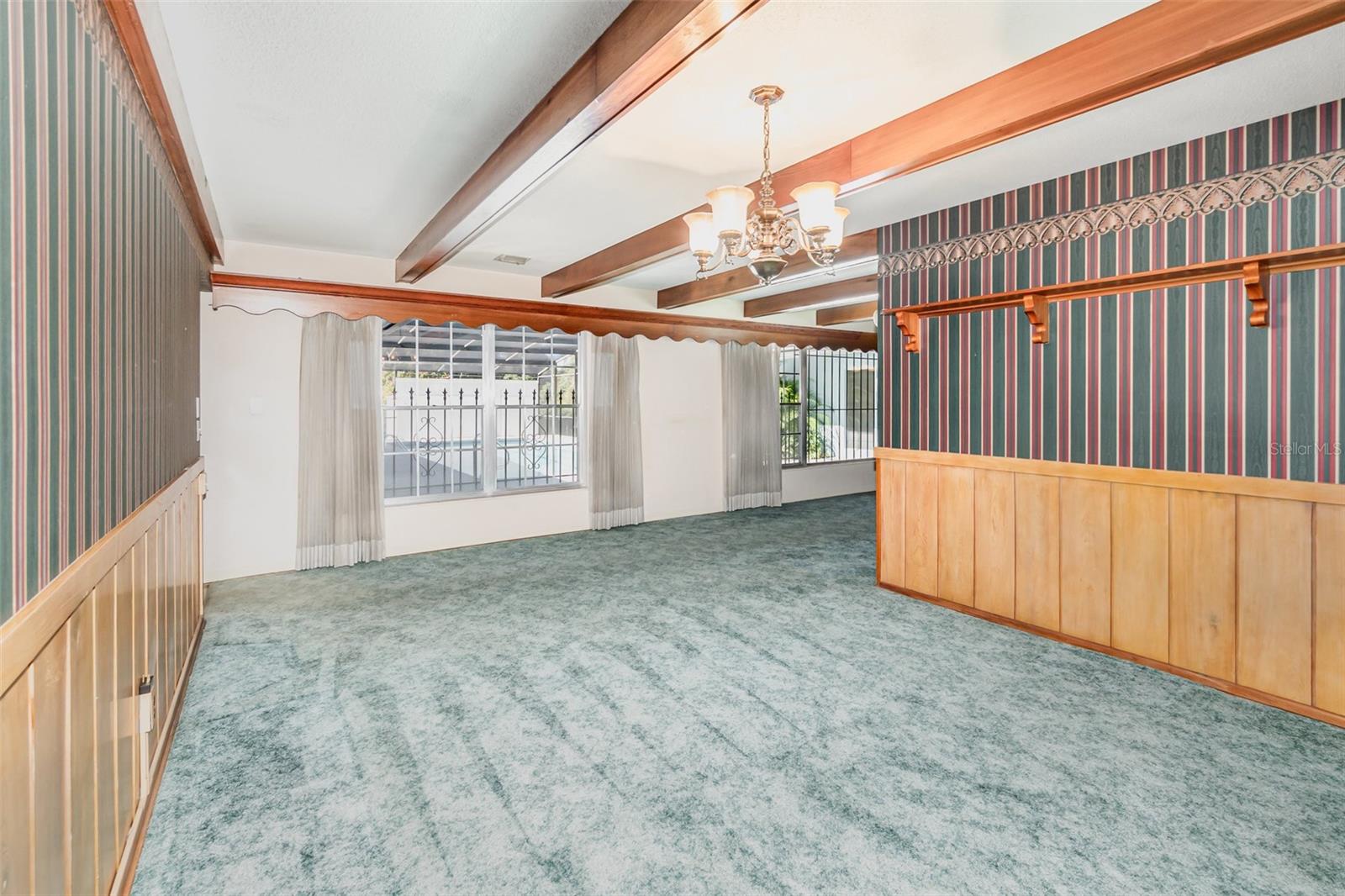 Image 10 of 42 For 300 Idyllwilde Drive