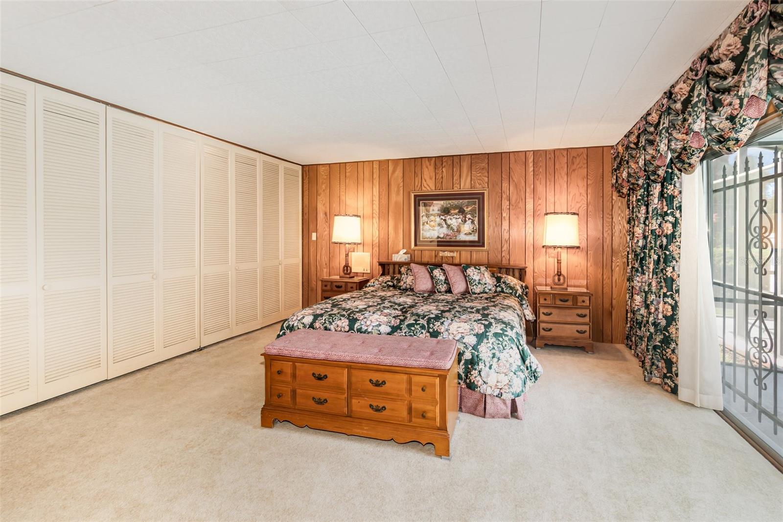 Image 20 of 42 For 300 Idyllwilde Drive