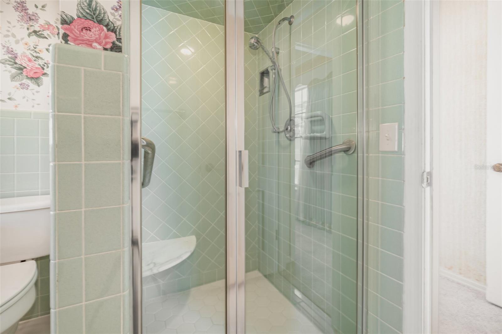 Image 27 of 42 For 300 Idyllwilde Drive