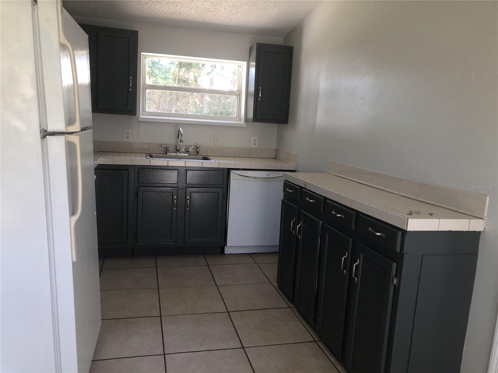 Image 9 of 12 For 1565 Michigan Avenue