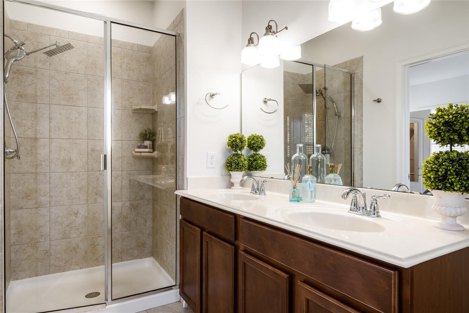 Image 22 of 41 For 955 Belles Ferry Loop