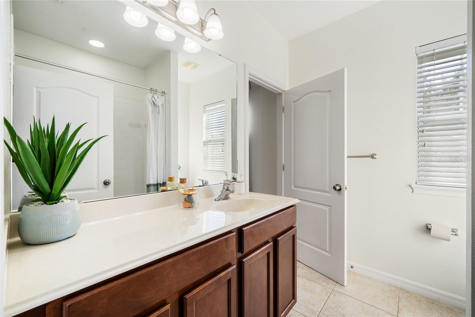 Image 26 of 41 For 955 Belles Ferry Loop