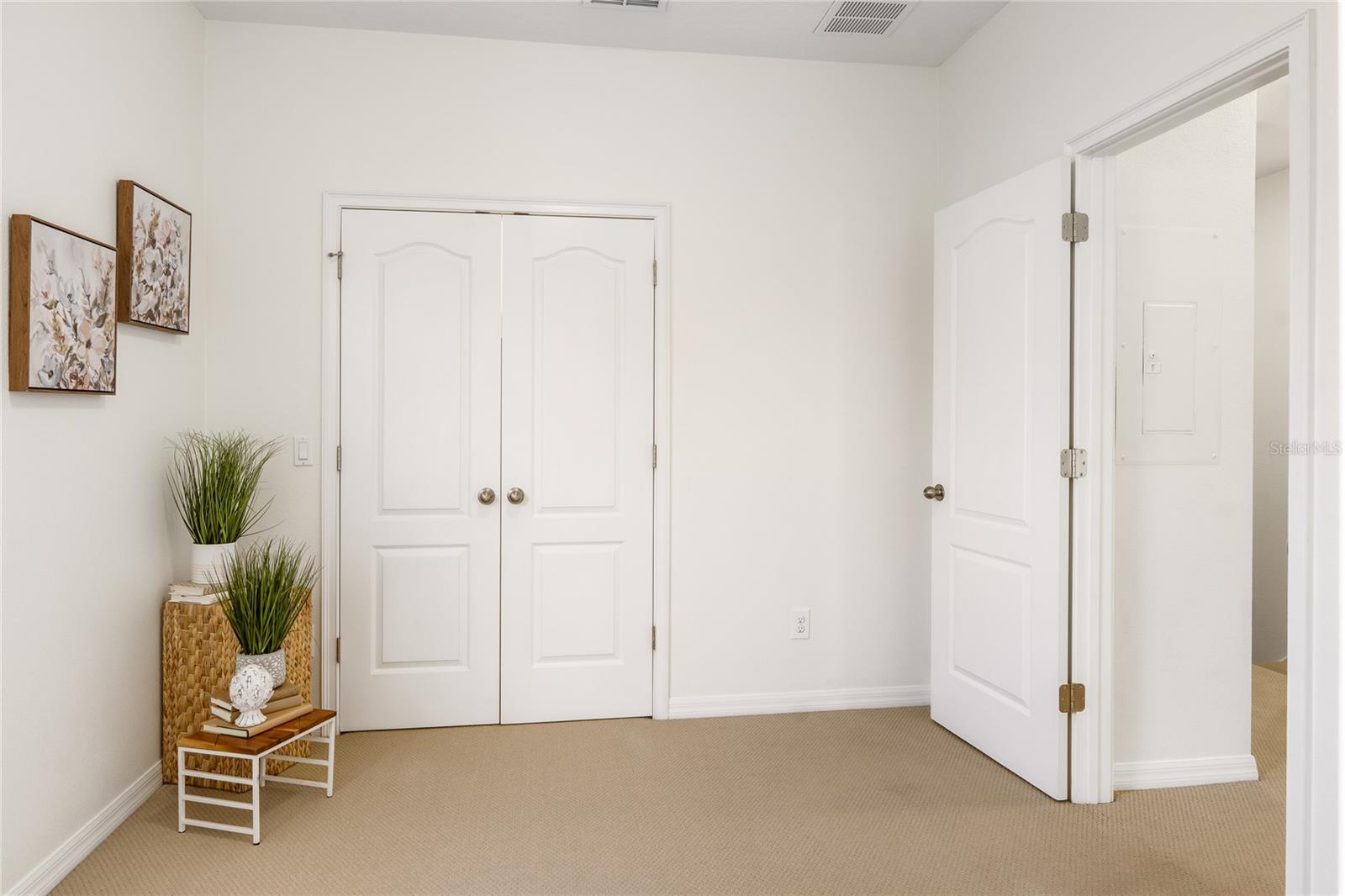 Image 28 of 41 For 955 Belles Ferry Loop