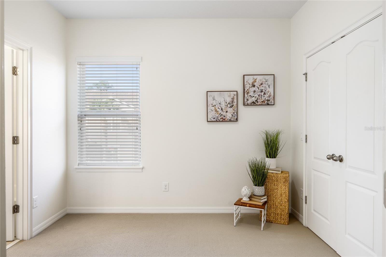 Image 29 of 41 For 955 Belles Ferry Loop