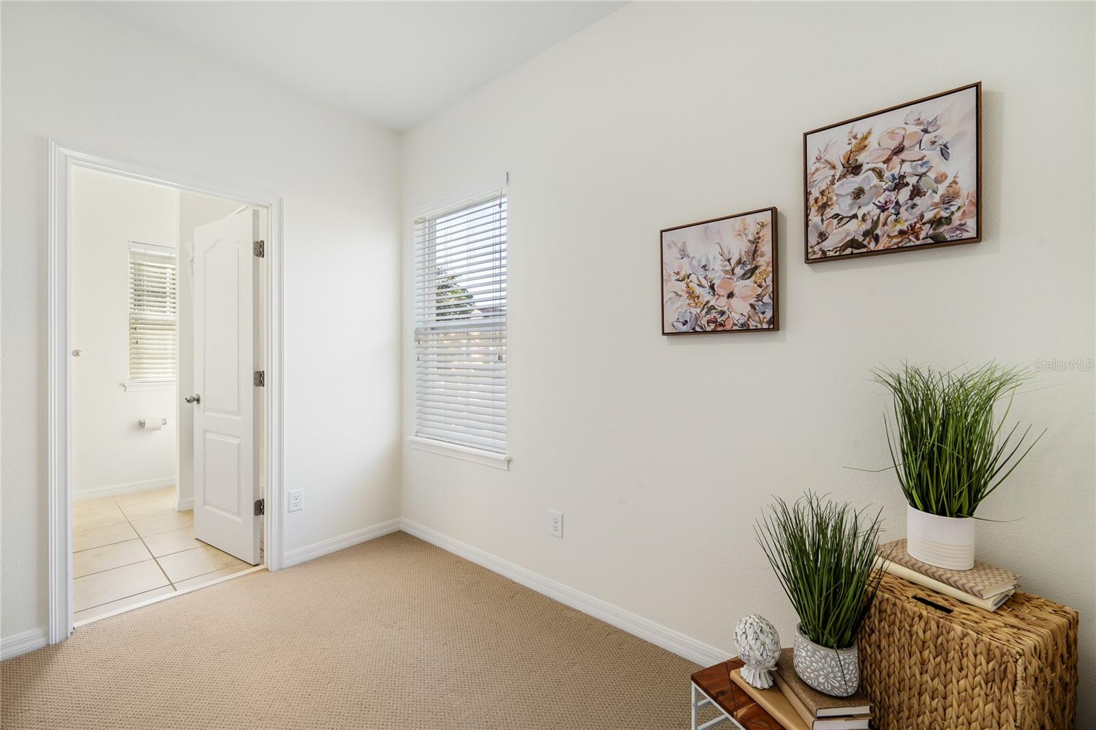 Image 30 of 41 For 955 Belles Ferry Loop