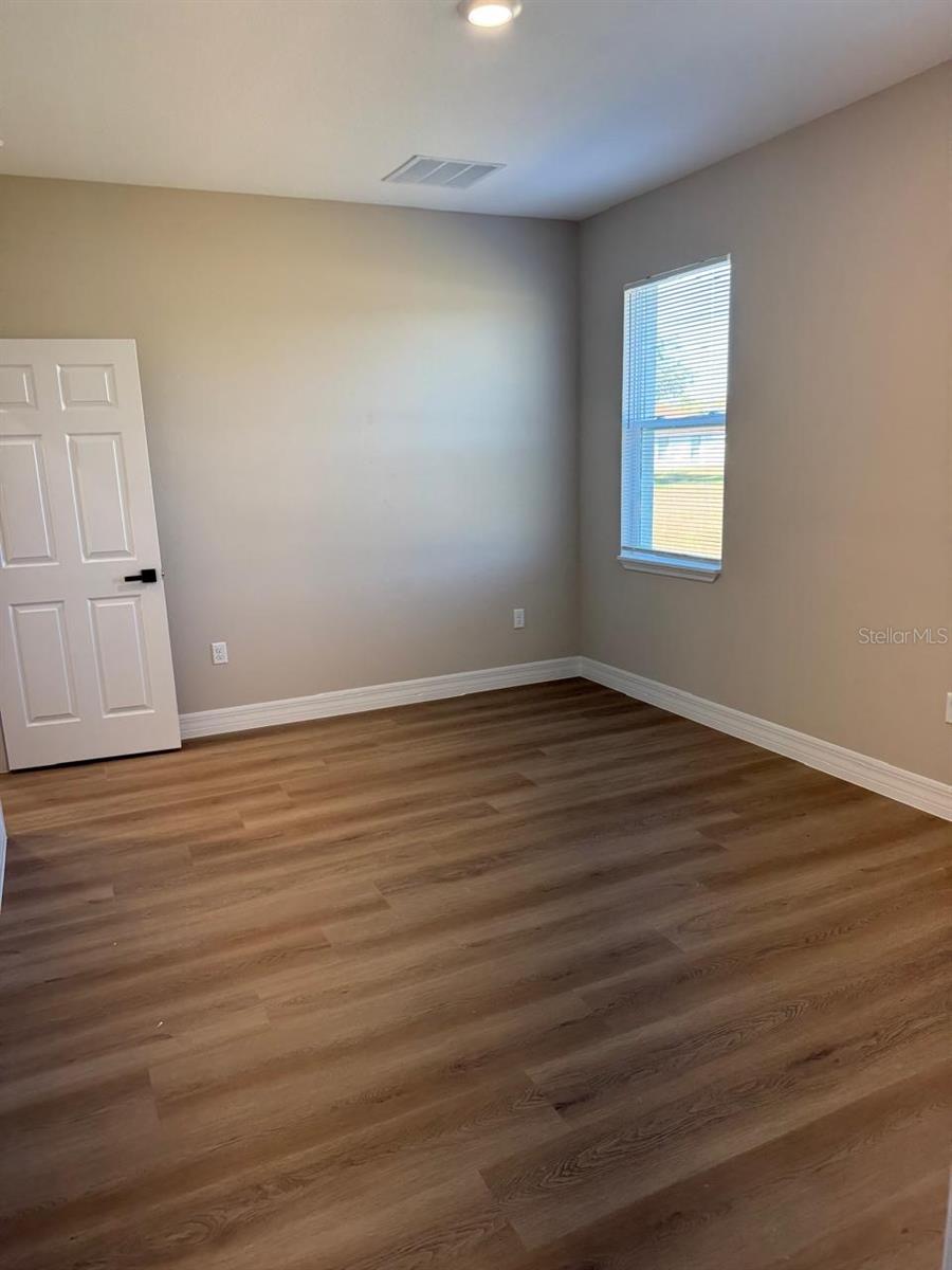 Image 14 of 25 For 2585 154th Lane