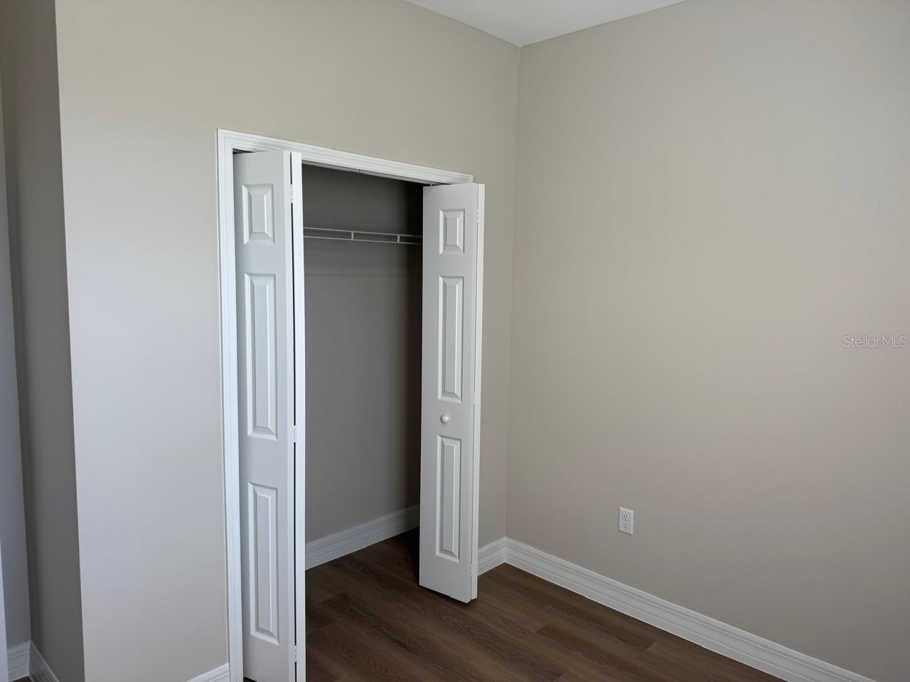 Image 15 of 25 For 2585 154th Lane