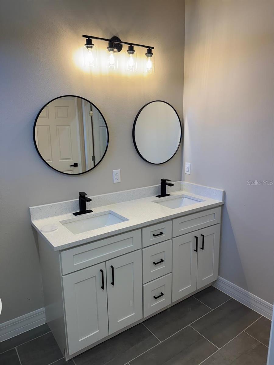 Image 20 of 25 For 2585 154th Lane