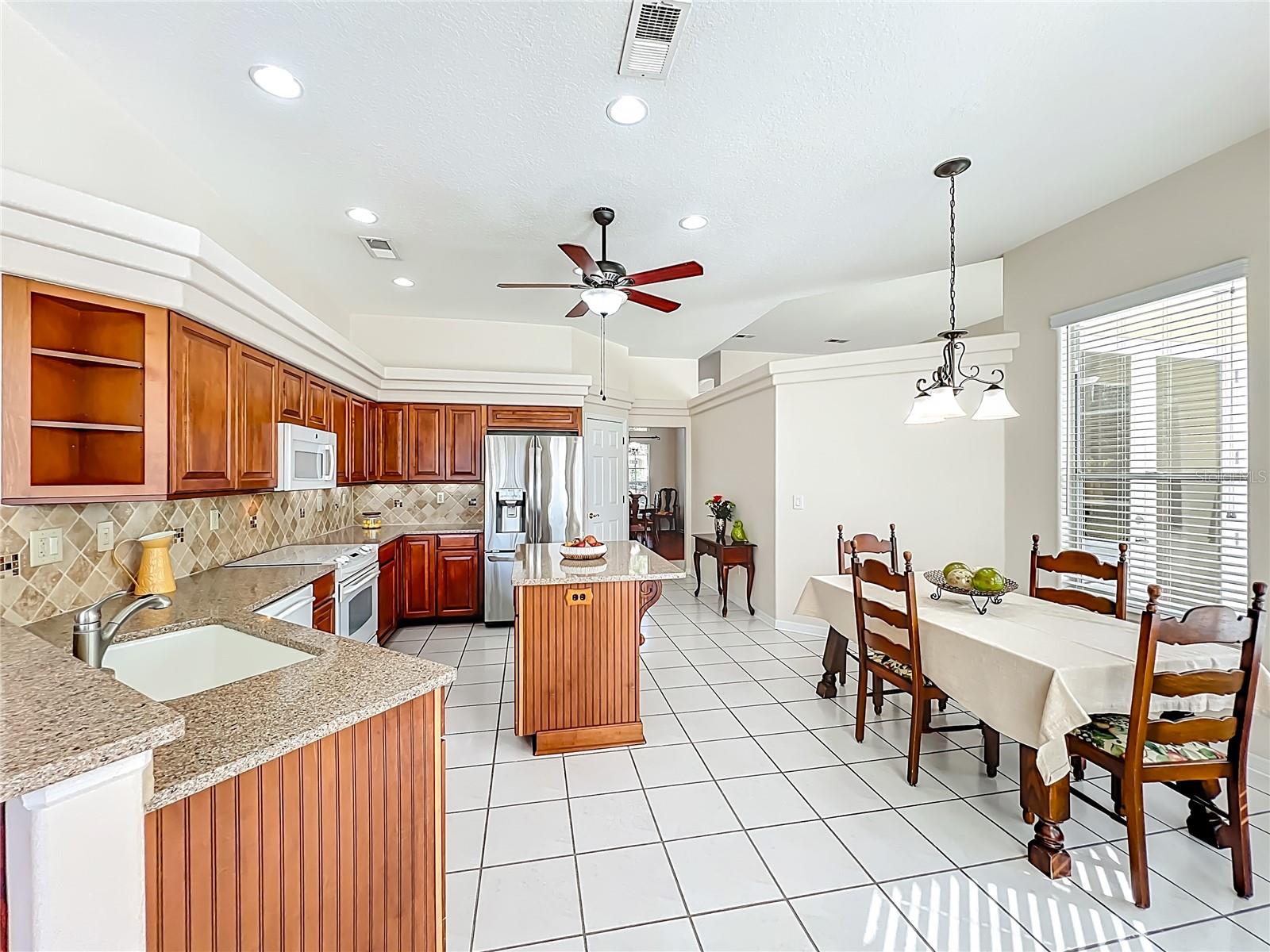 Image 17 of 60 For 1821 Carillon Park Drive