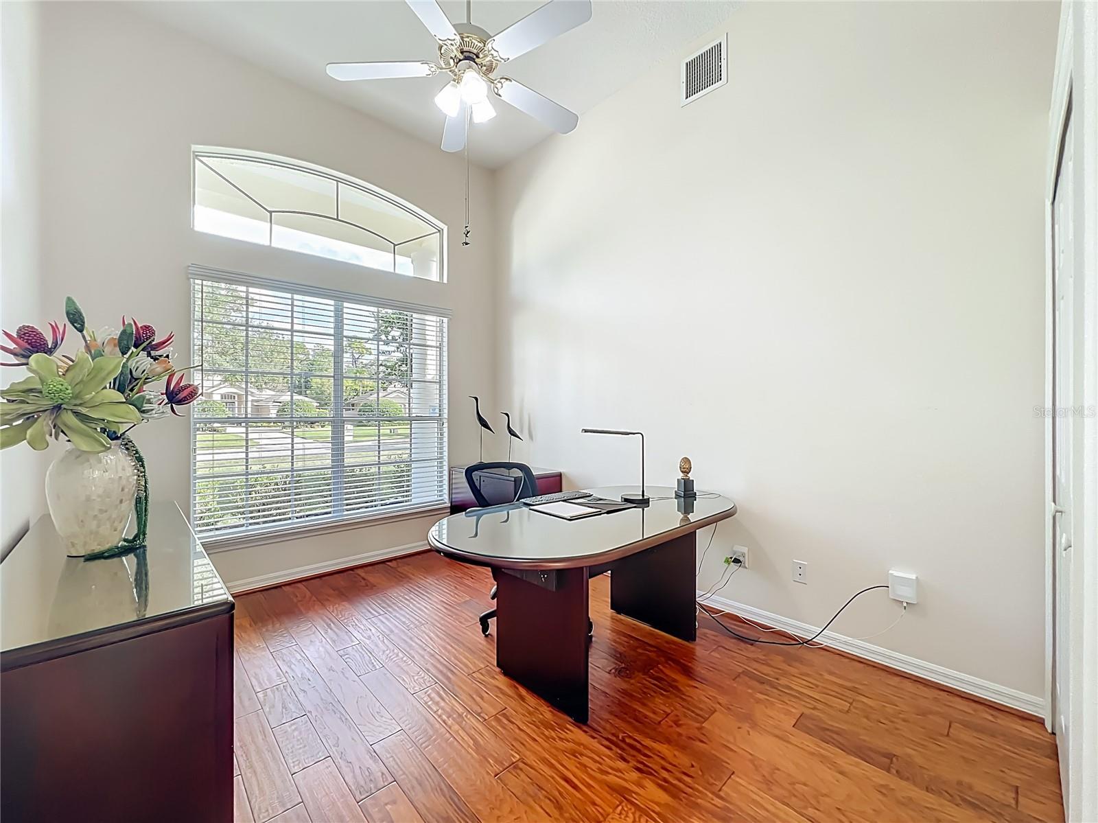 Image 20 of 60 For 1821 Carillon Park Drive