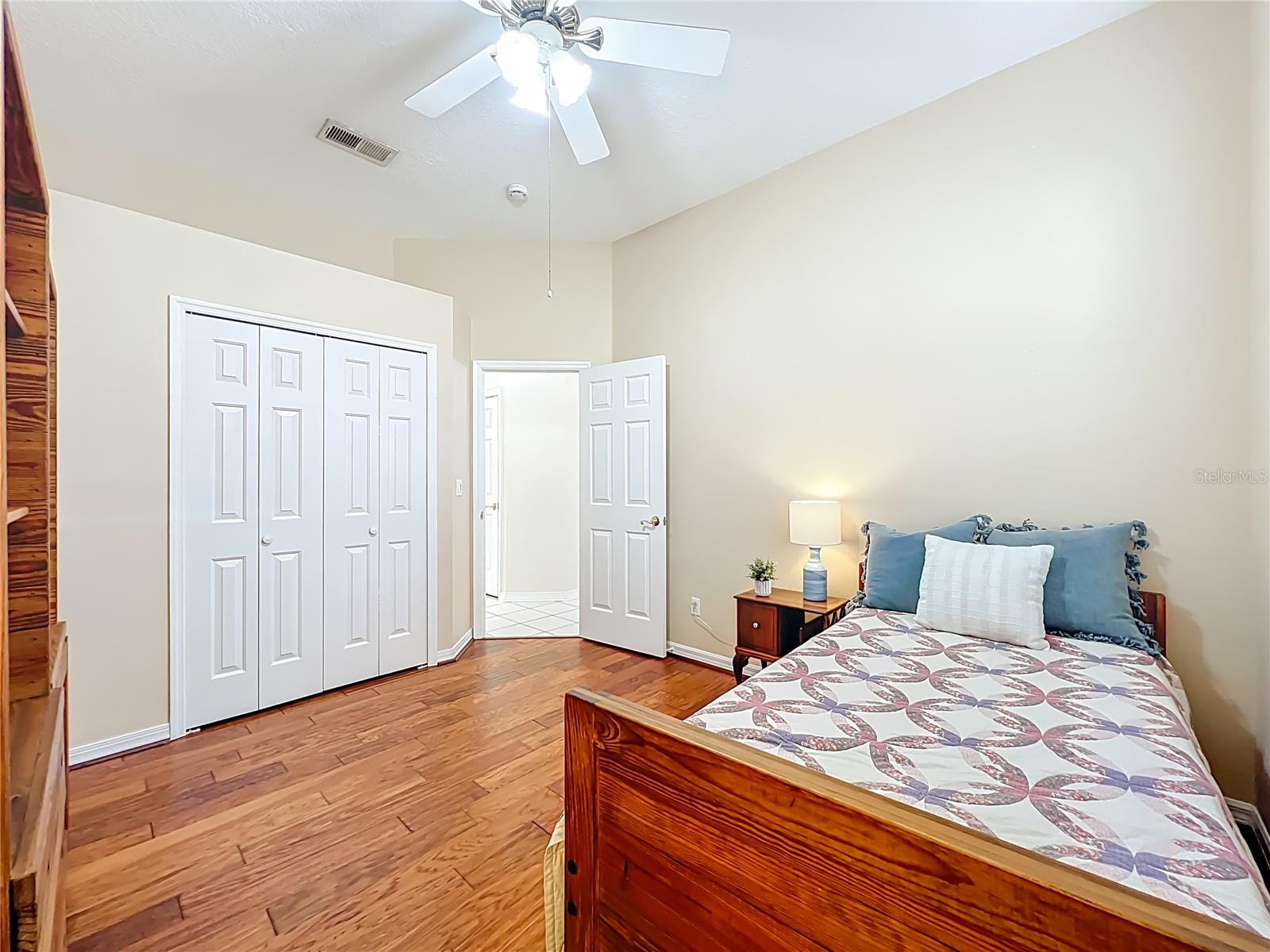 Image 22 of 60 For 1821 Carillon Park Drive