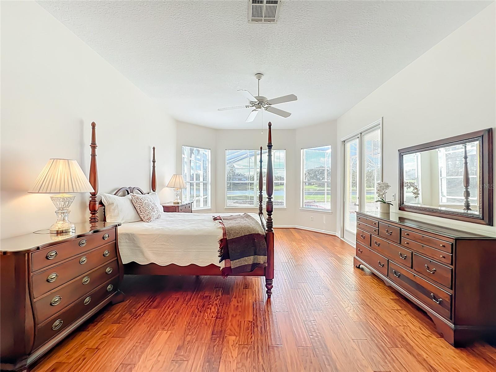 Image 26 of 60 For 1821 Carillon Park Drive