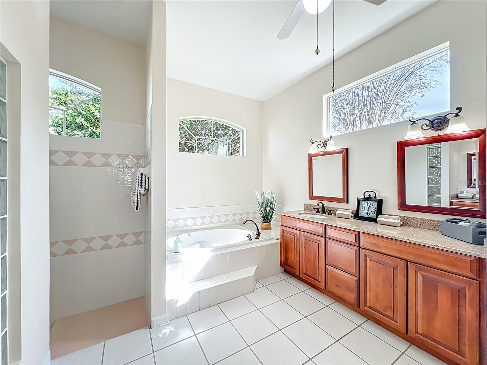 Image 30 of 60 For 1821 Carillon Park Drive