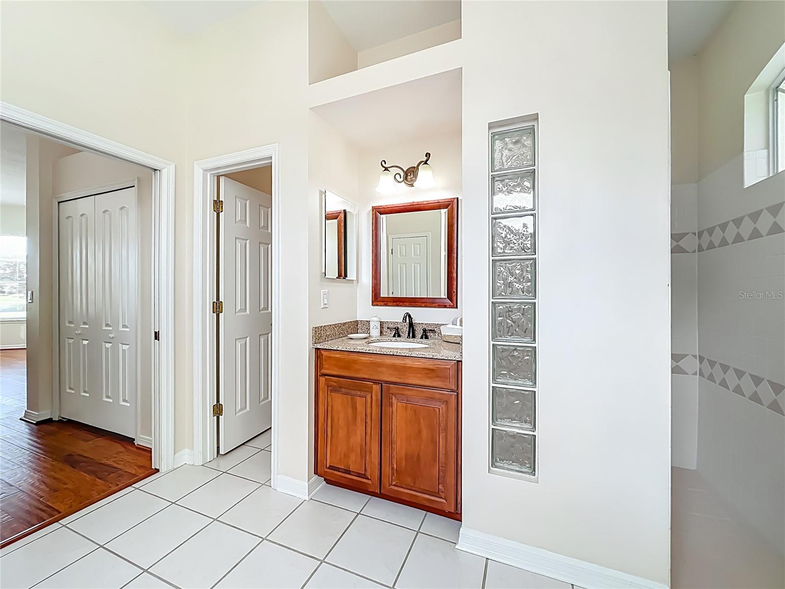 Image 32 of 60 For 1821 Carillon Park Drive