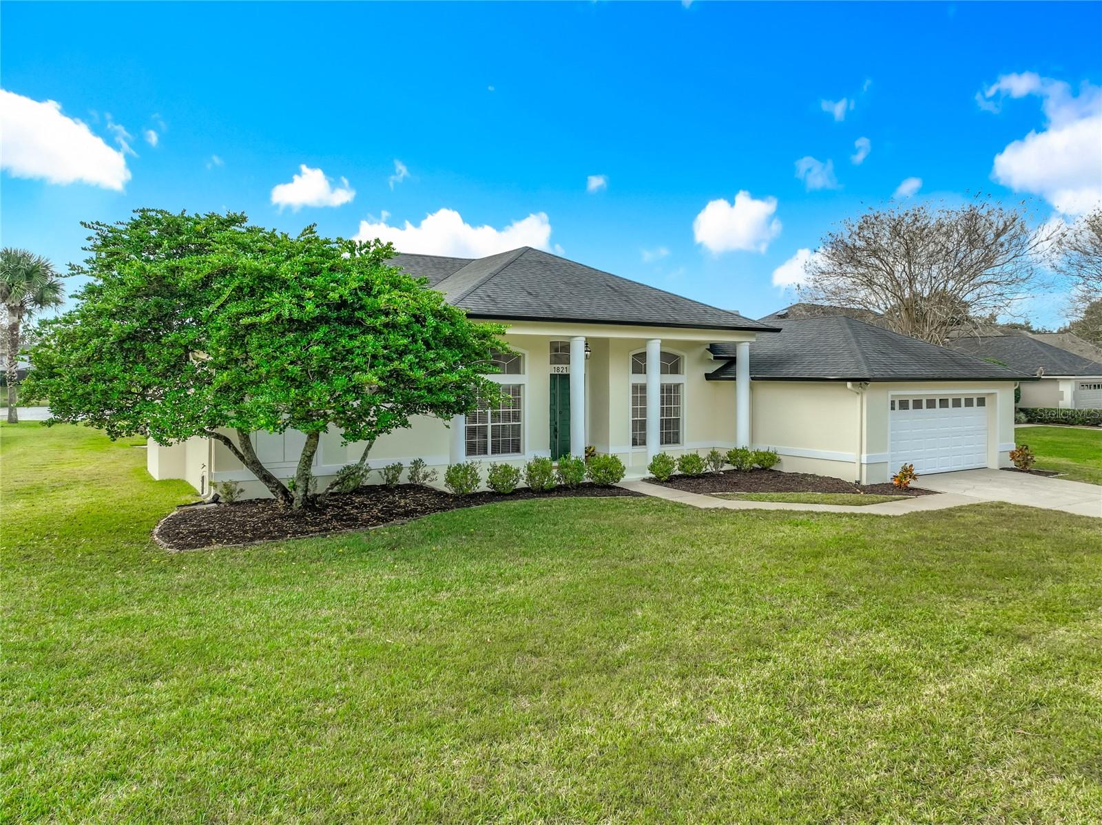 Image 8 of 60 For 1821 Carillon Park Drive