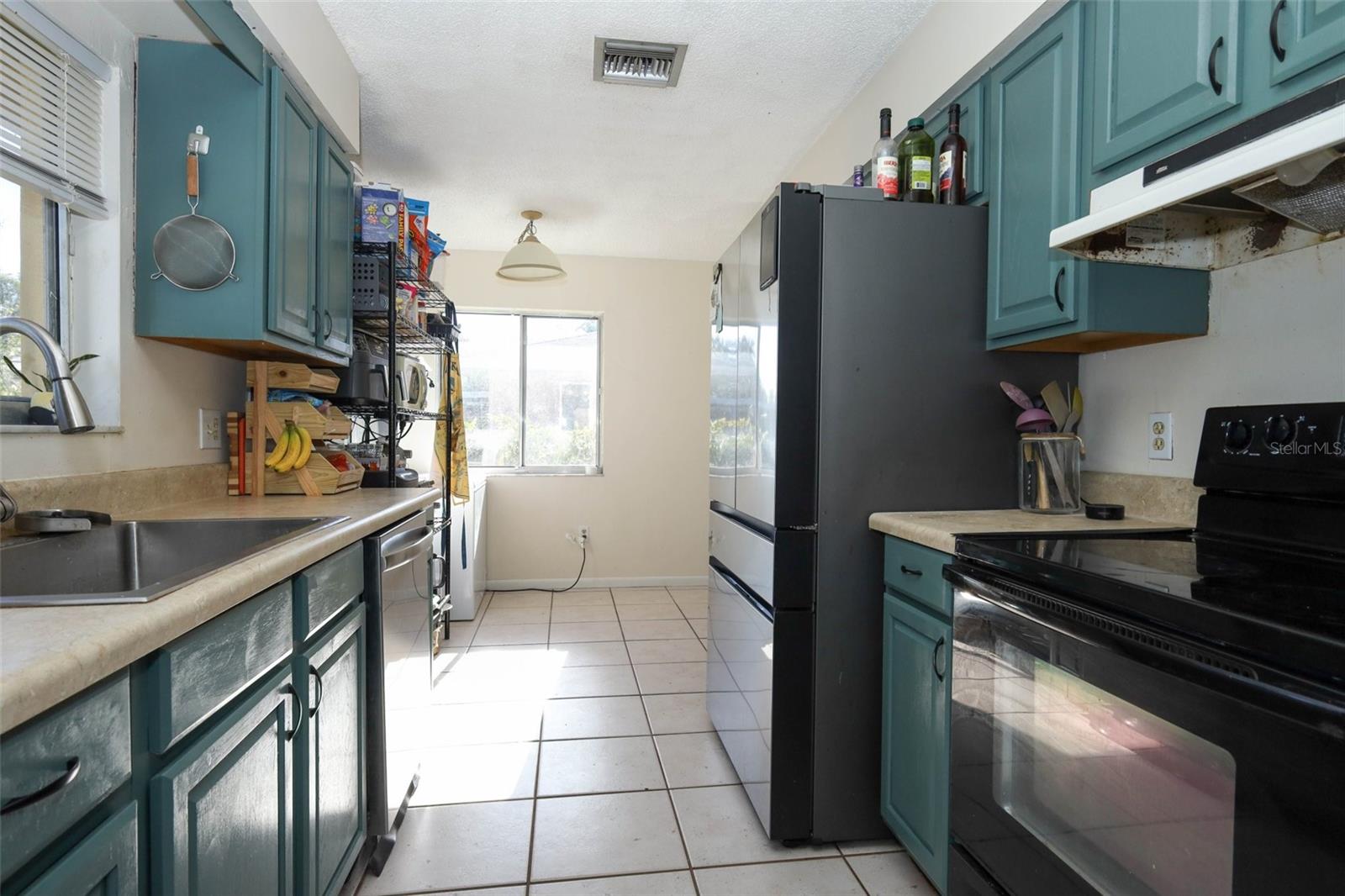 Image 12 of 33 For 1220 Dandelion Drive