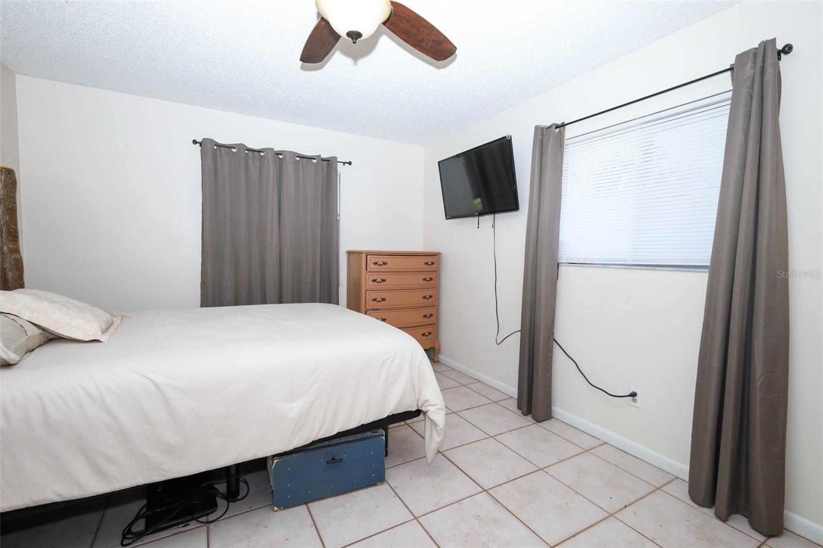 Image 18 of 33 For 1220 Dandelion Drive