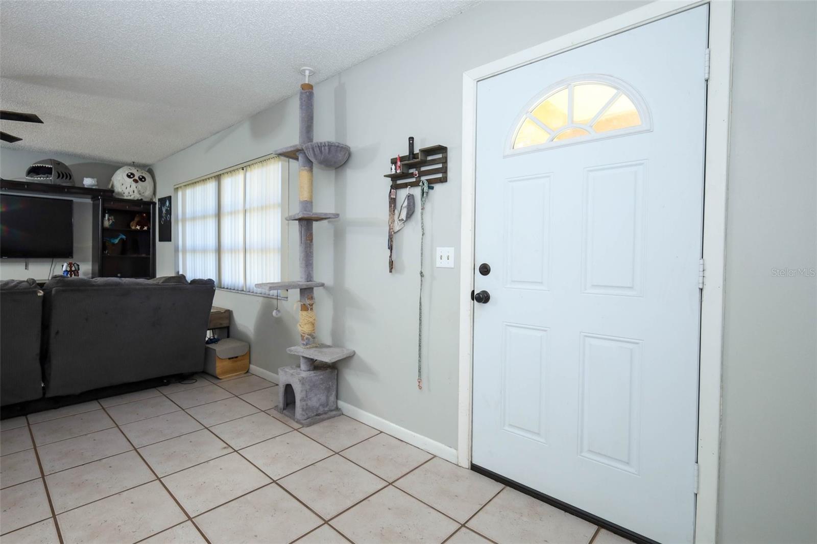 Image 4 of 33 For 1220 Dandelion Drive