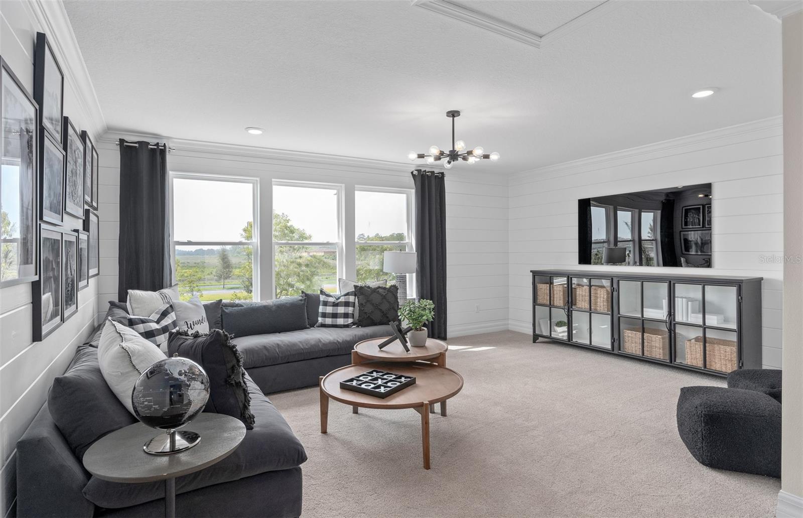 Image 27 of 43 For 9944 Leafy Oak Street