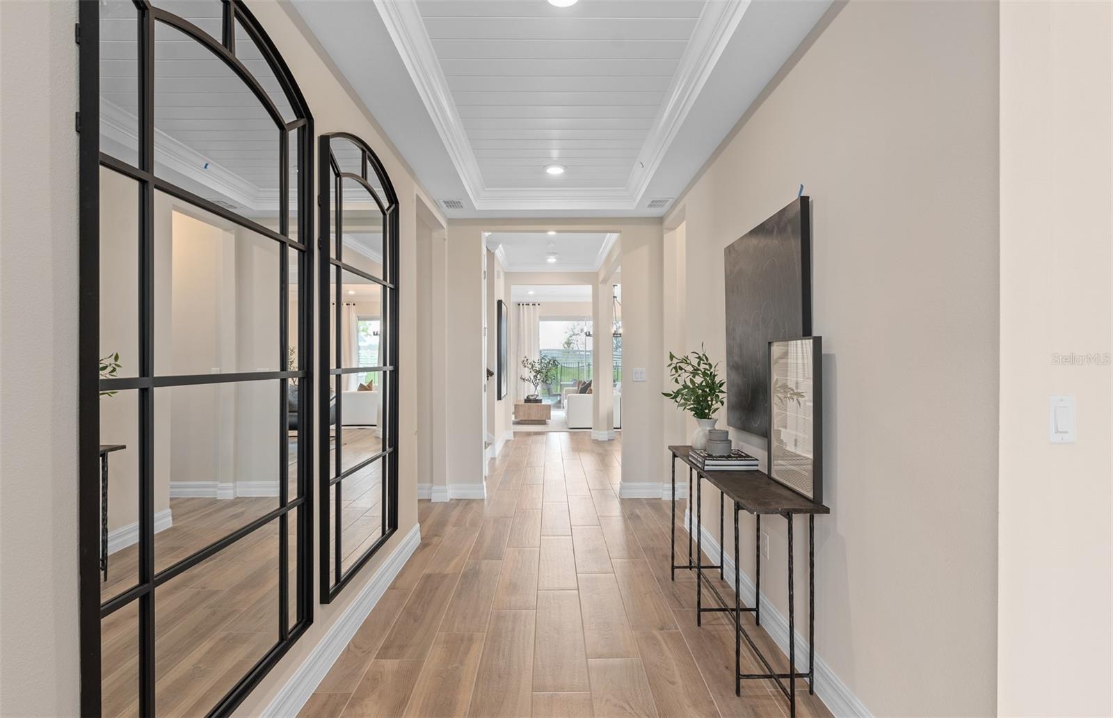 Image 4 of 43 For 9944 Leafy Oak Street