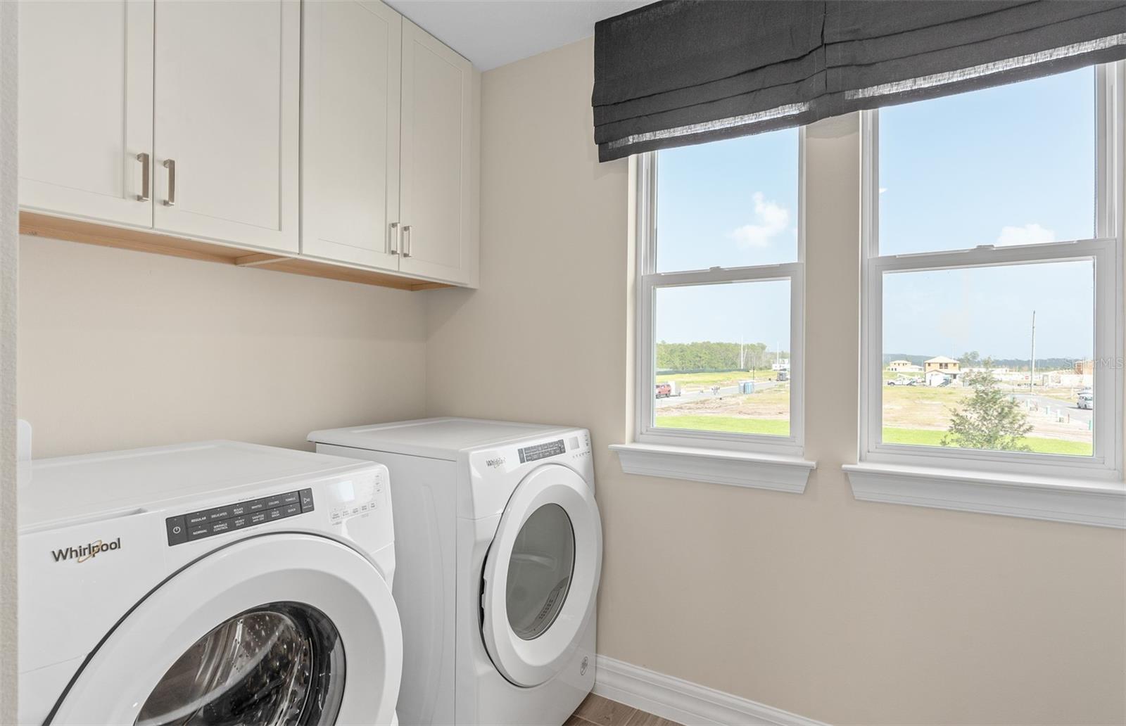 Image 42 of 43 For 9944 Leafy Oak Street