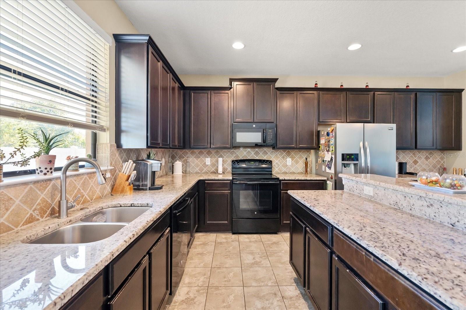 Image 11 of 38 For 919 La Terraza Lane