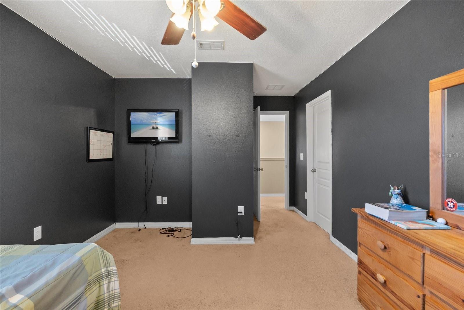 Image 25 of 38 For 919 La Terraza Lane