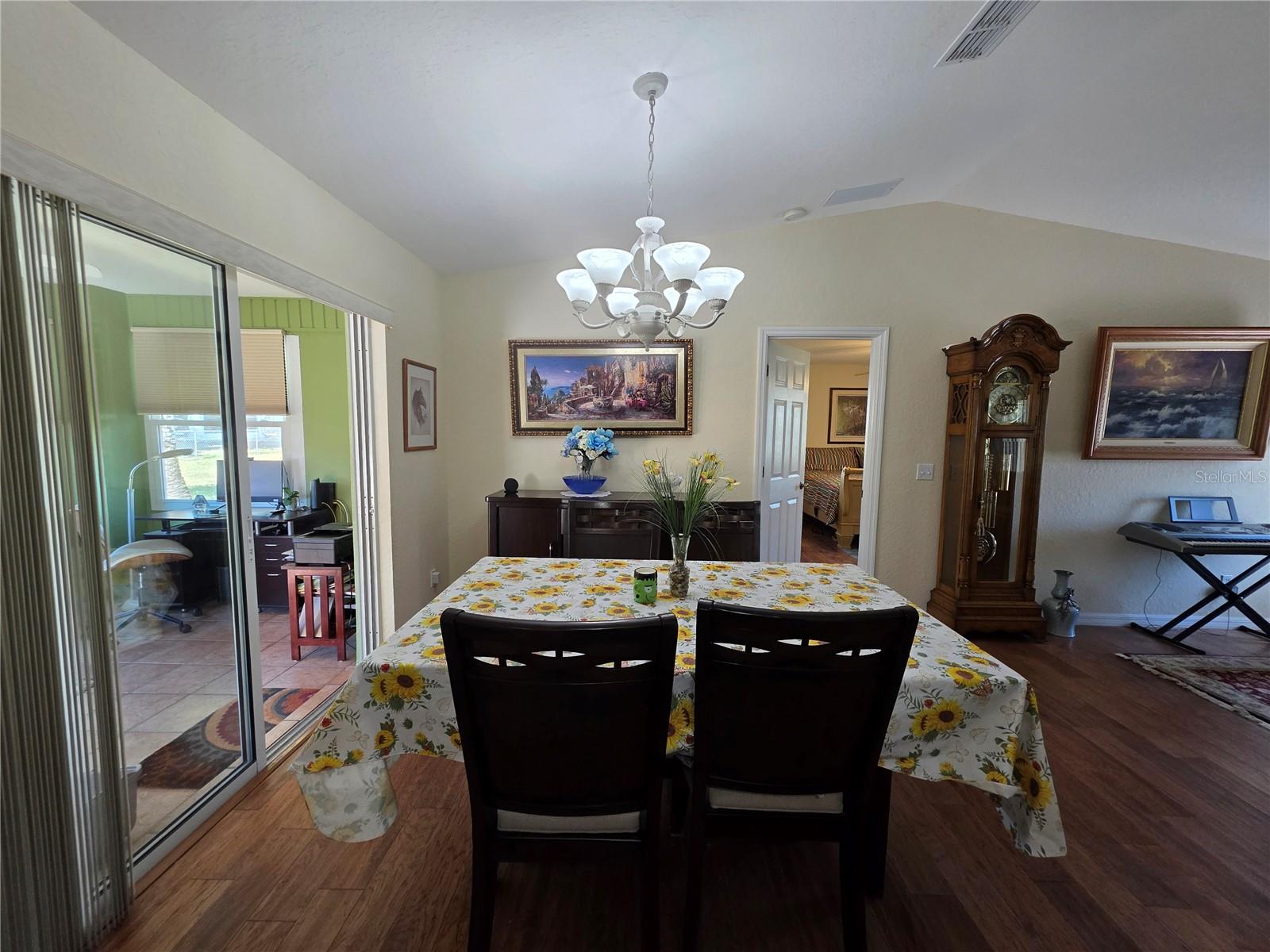 Image 7 of 30 For 6058 98th Loop