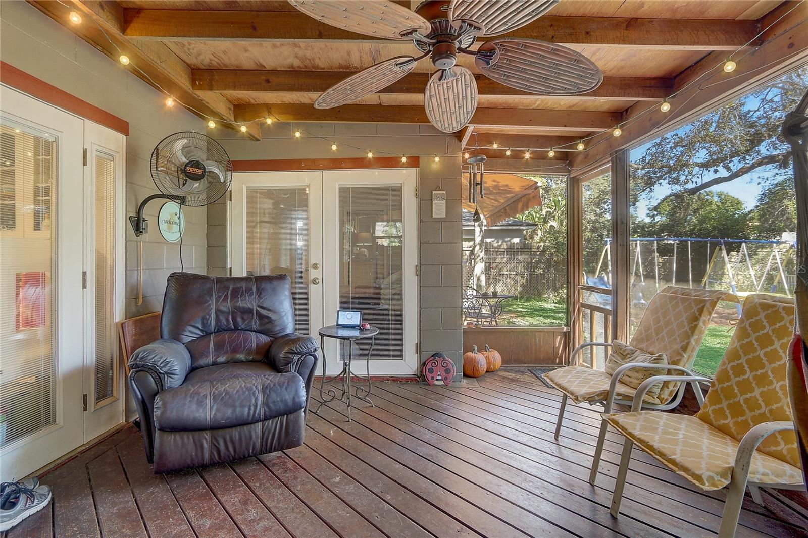 Image 19 of 25 For 3083 Crane Strand Drive