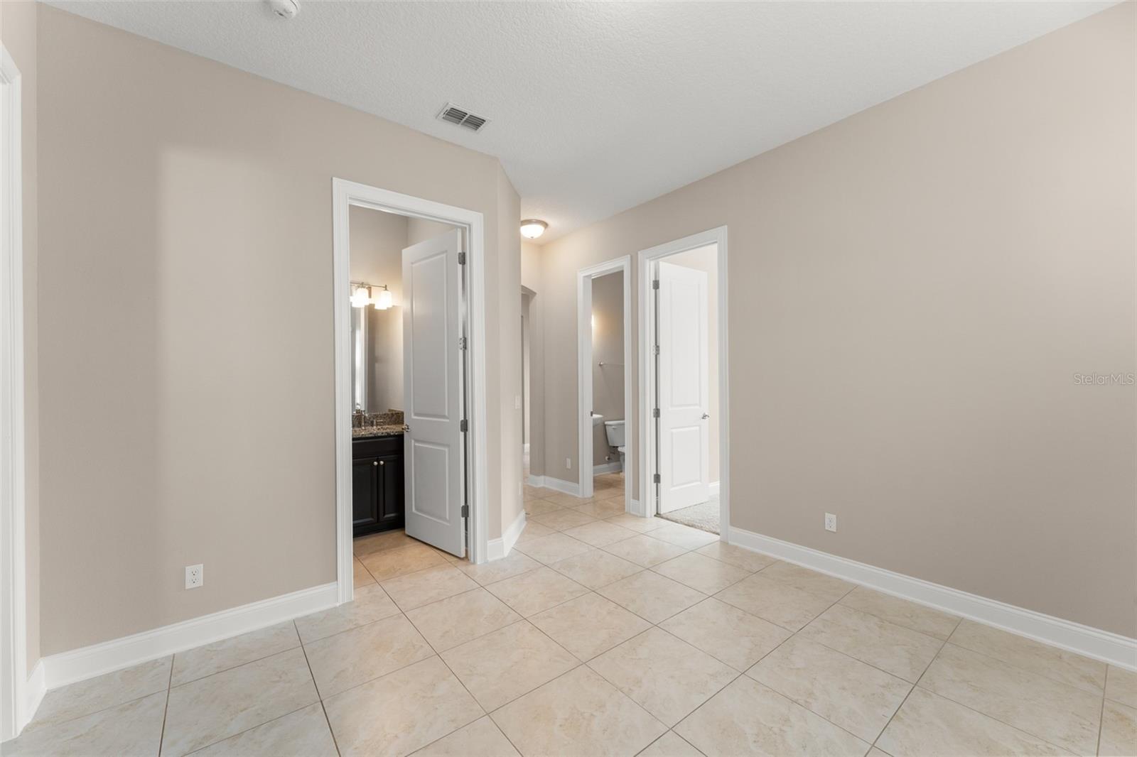 Image 32 of 86 For 13833 Behring Avenue