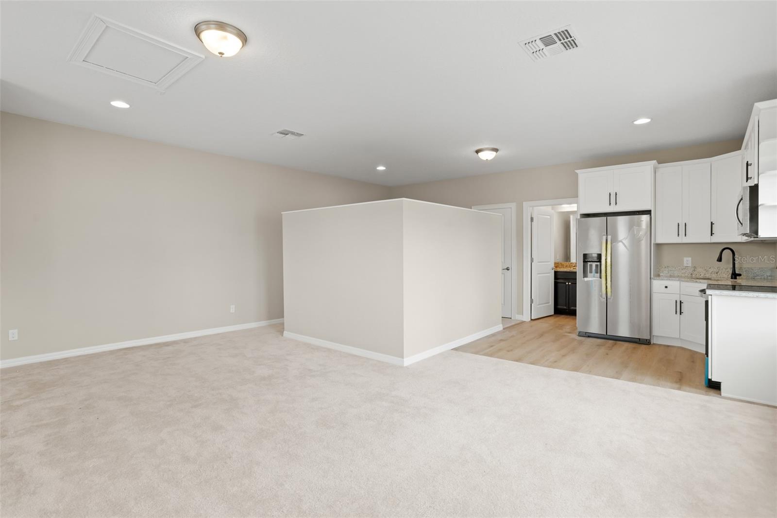 Image 48 of 86 For 13833 Behring Avenue