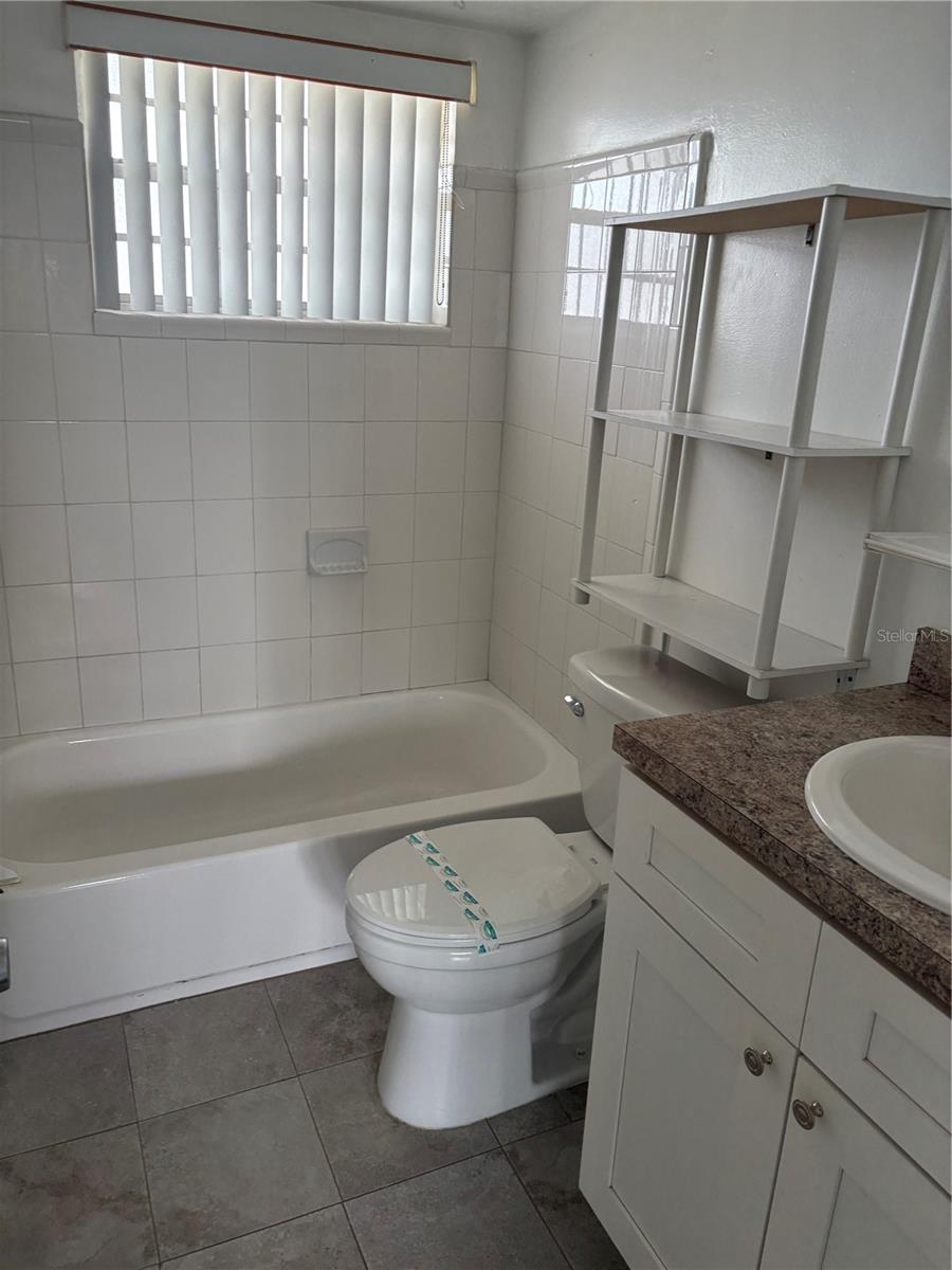 Image 13 of 13 For 5505 Hernandes Drive 116