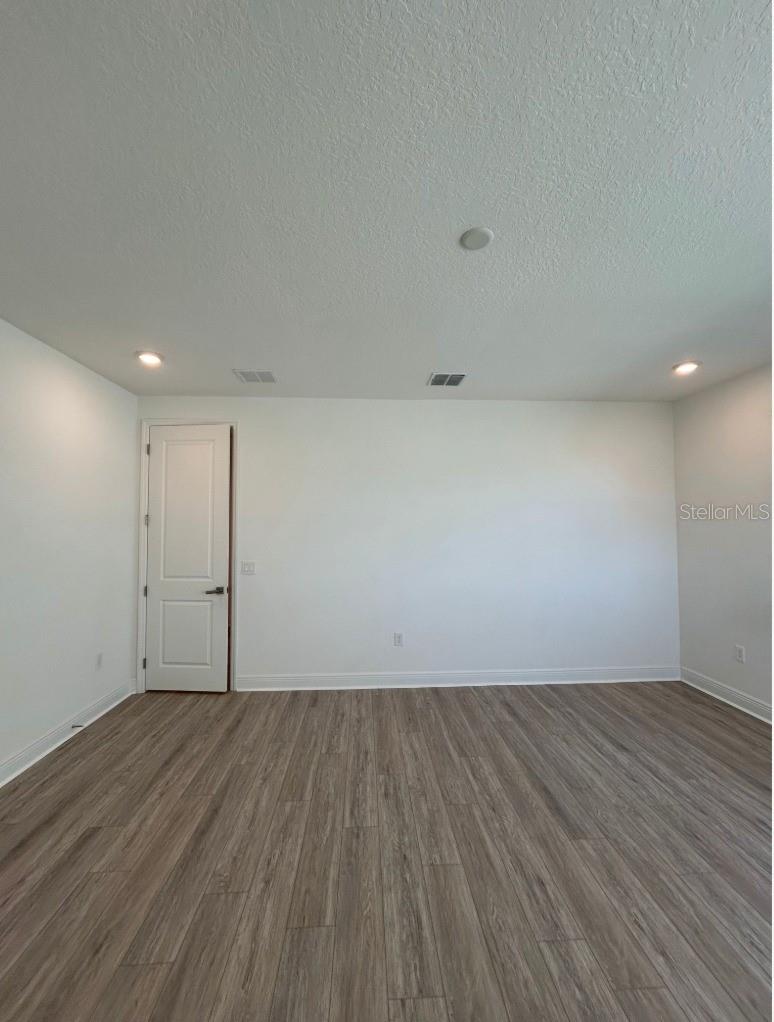 Image 23 of 40 For 9918 Summerlake Groves Street