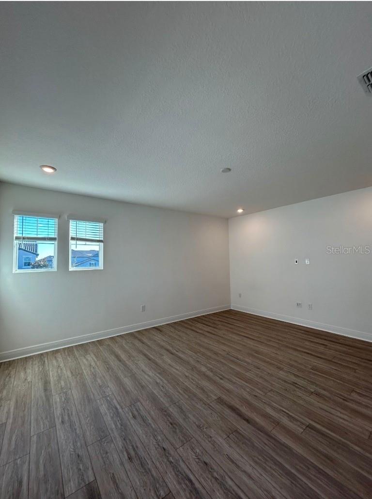 Image 29 of 40 For 9918 Summerlake Groves Street