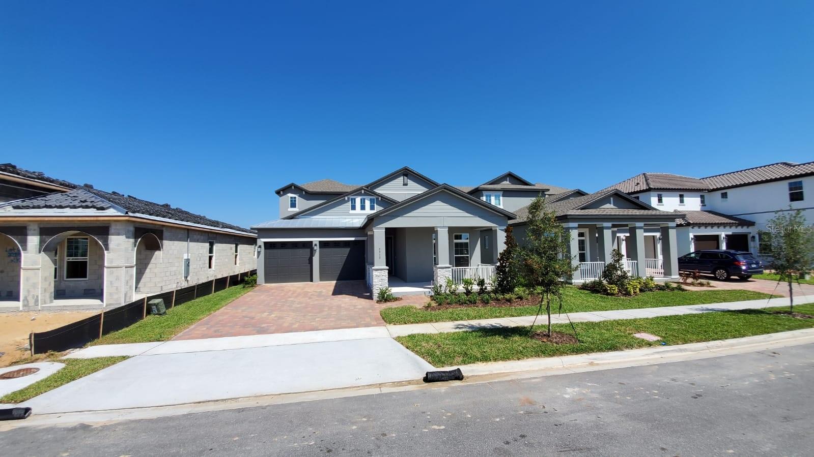 Image 3 of 40 For 9918 Summerlake Groves Street