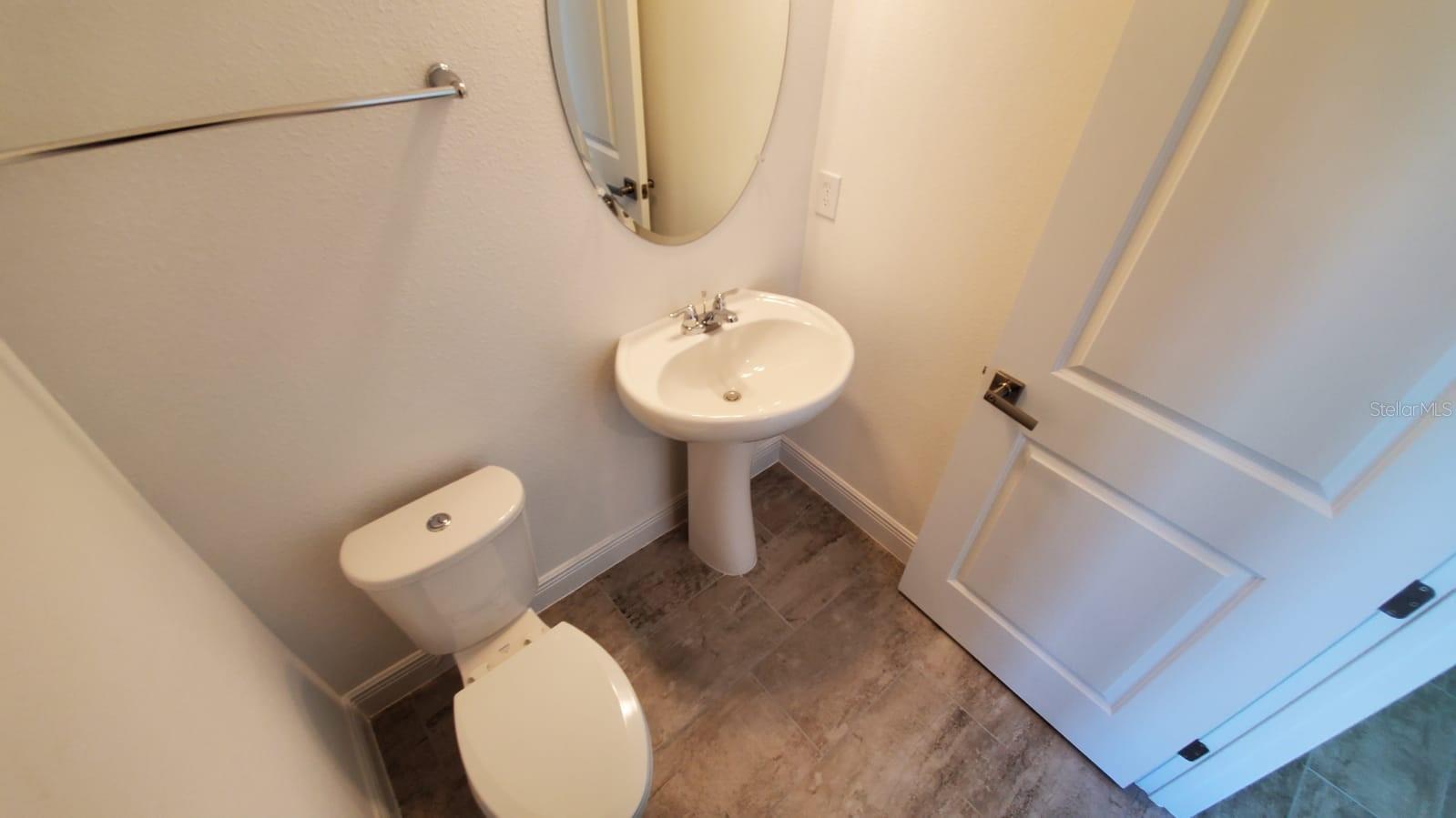 Image 38 of 40 For 9918 Summerlake Groves Street