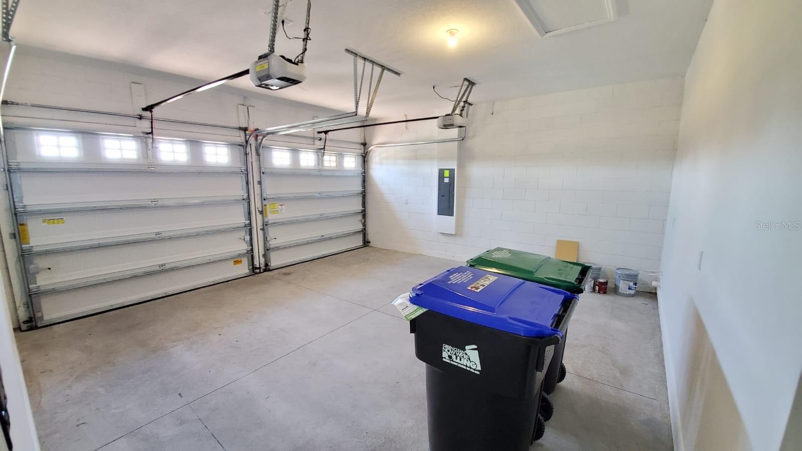 Image 39 of 40 For 9918 Summerlake Groves Street