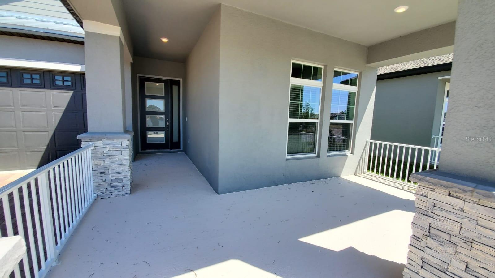 Image 7 of 40 For 9918 Summerlake Groves Street