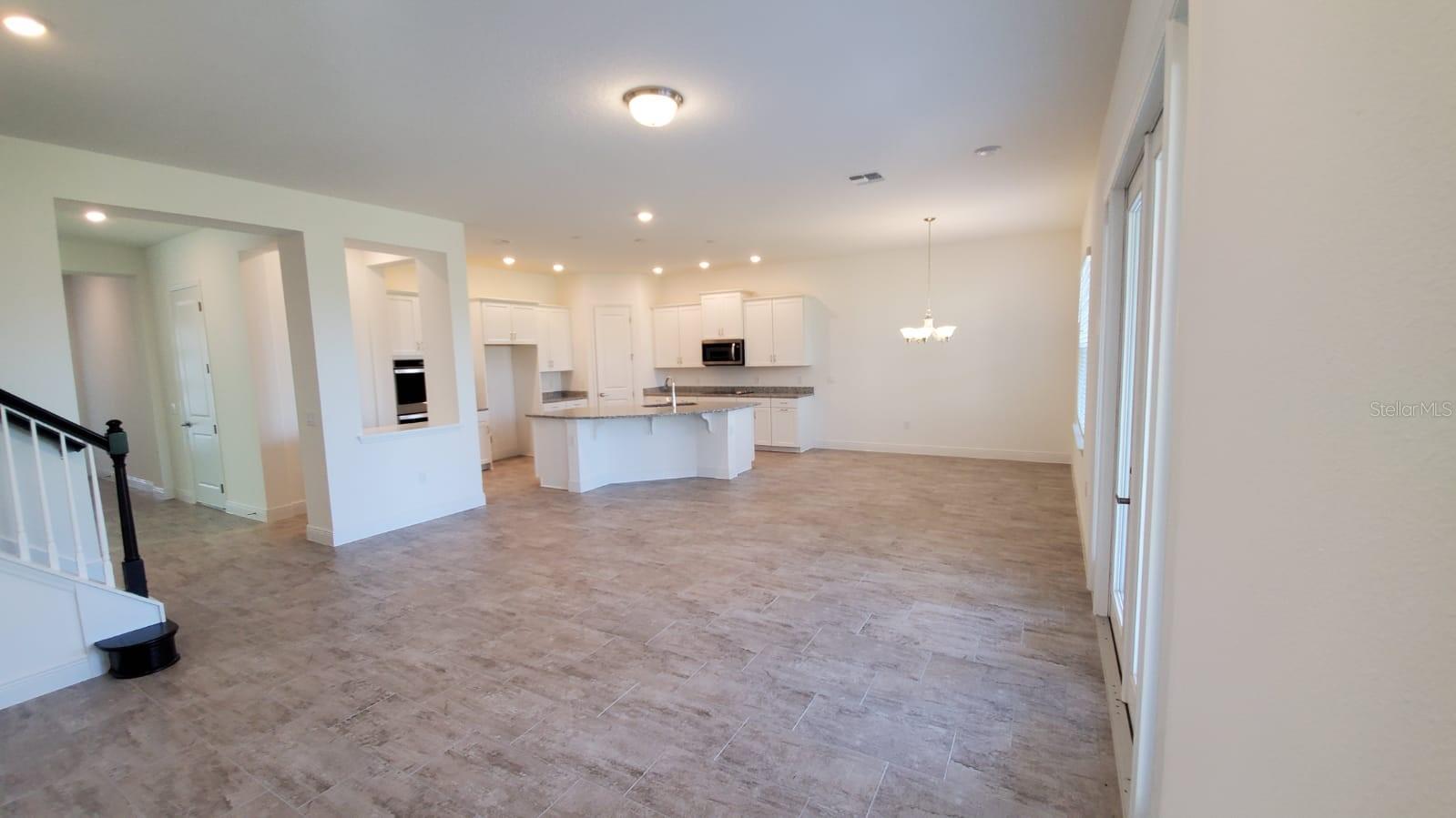 Image 9 of 40 For 9918 Summerlake Groves Street