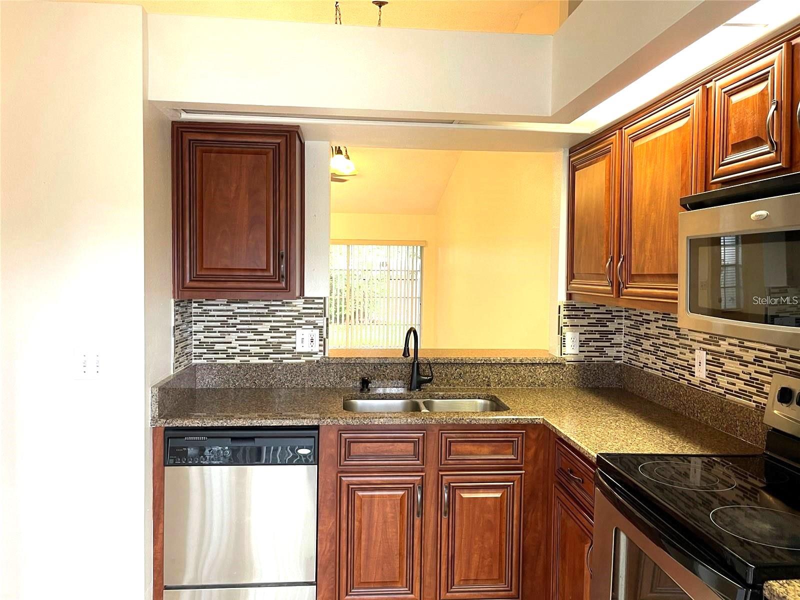 Image 6 of 14 For 1219 Lucaya Circle