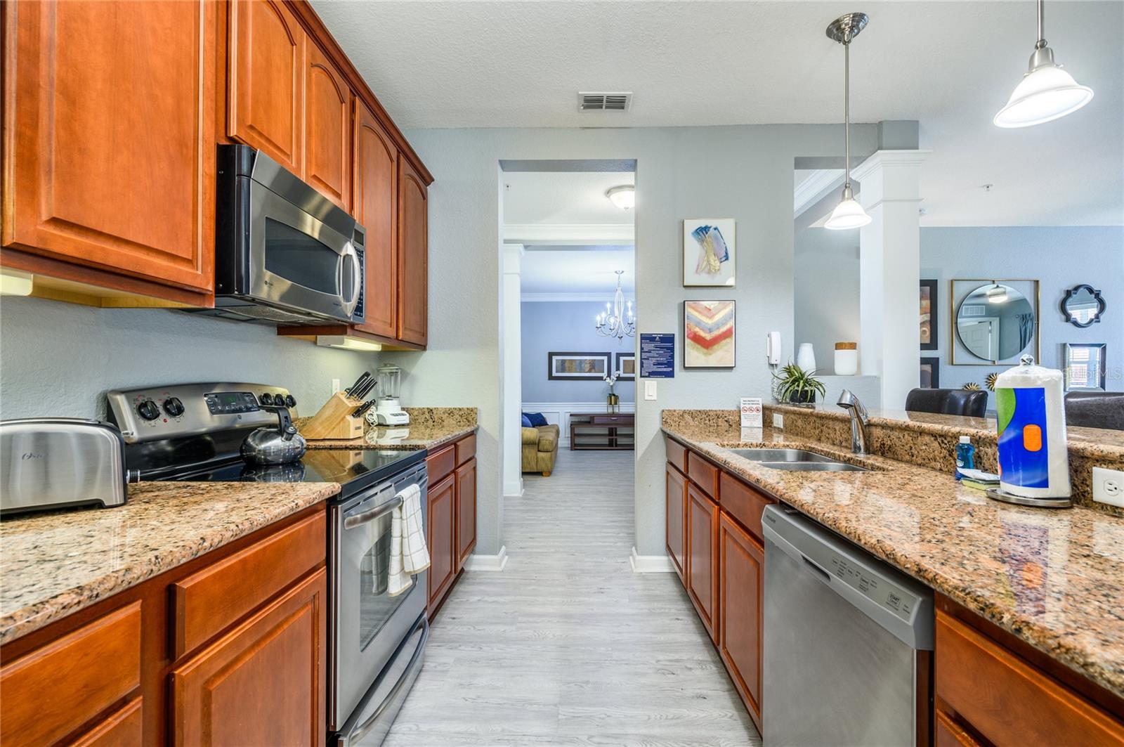 Image 14 of 53 For 5012 Shoreway Loop 20507