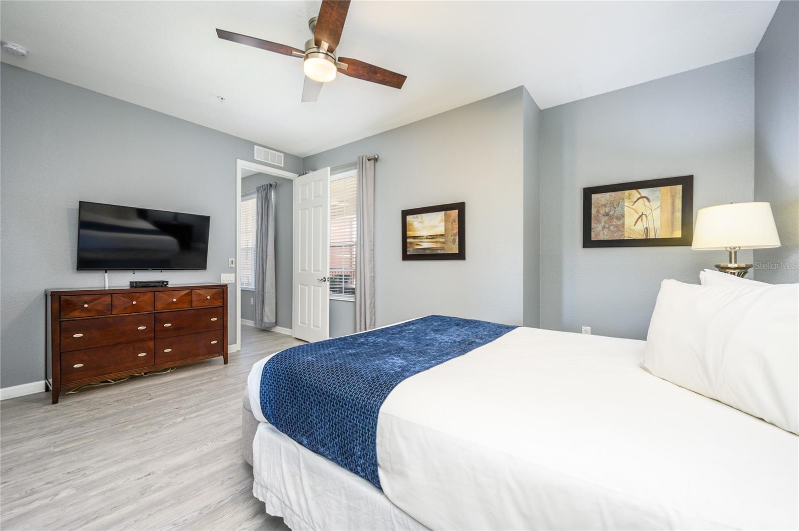 Image 18 of 53 For 5012 Shoreway Loop 20507