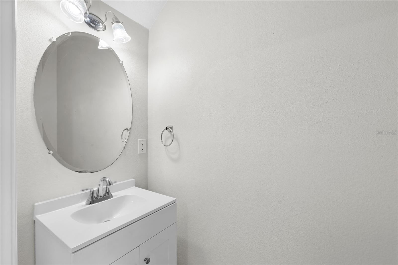 Listing photo id 10 for 10914 Savannah Wood Drive 139