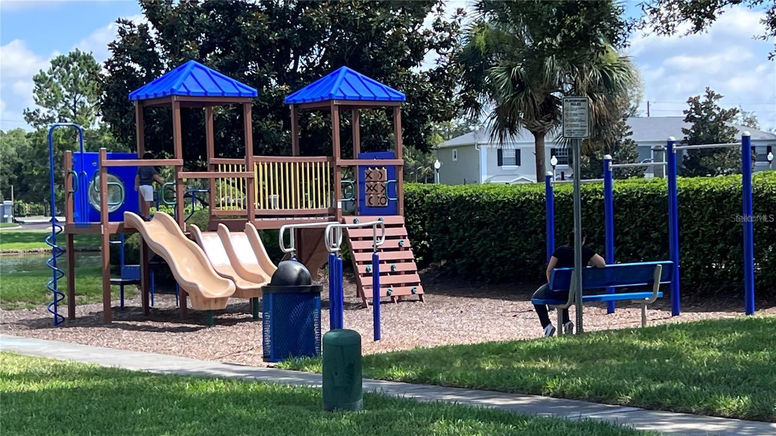 Listing photo id 20 for 10914 Savannah Wood Drive 139