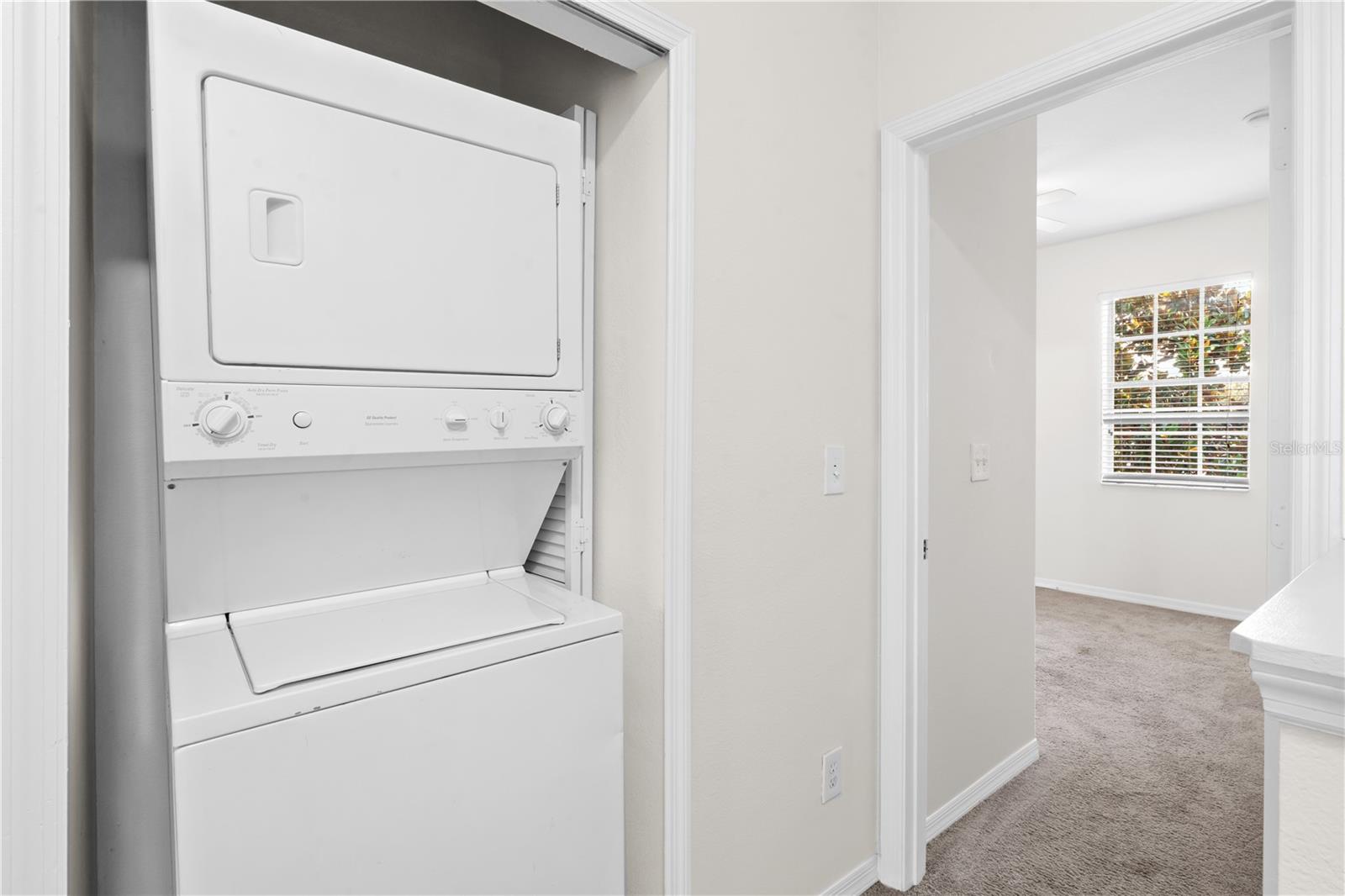 Listing photo id 4 for 10914 Savannah Wood Drive 139