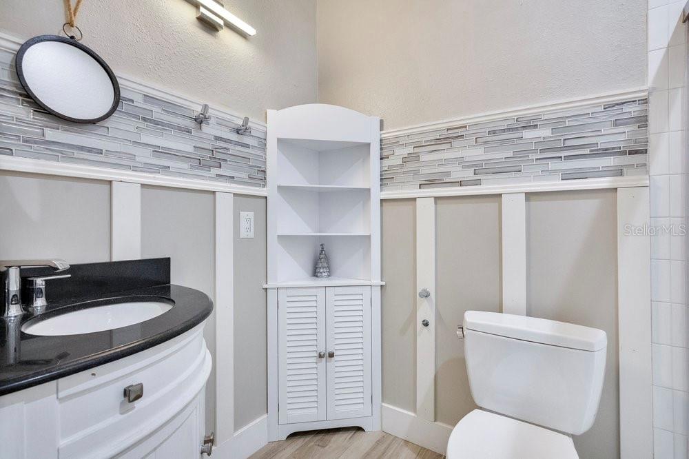 Image 17 of 36 For 16545 Majestic Court